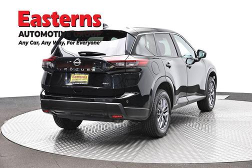 Super Black 2024 Nissan Rogue S