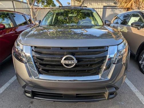 2025 Nissan Pathfinder SV FWD