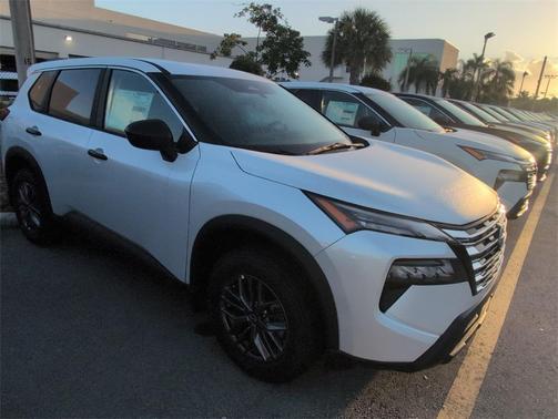 2025 Nissan Rogue S