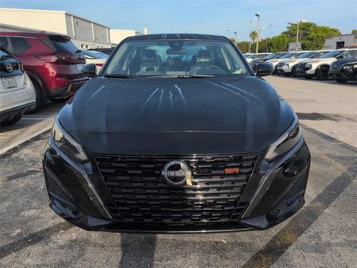 2025 Nissan Altima SR FWD