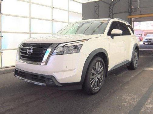 2024 Nissan Pathfinder SL FWD