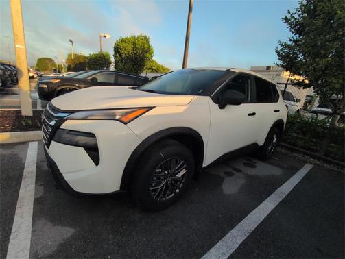 2025 Nissan Rogue S