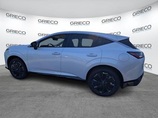 Everest White Pearl Tricoat 2026 Nissan Murano Platinum