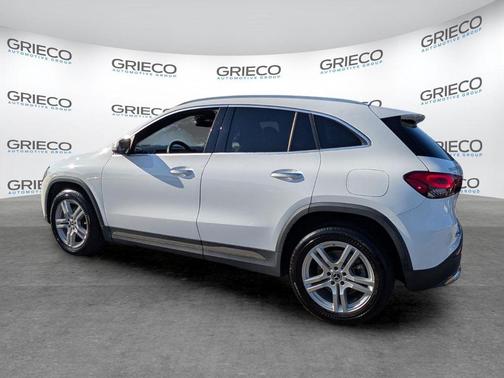 Polar White 2021 Mercedes-Benz GLA 250 Base 4MATIC