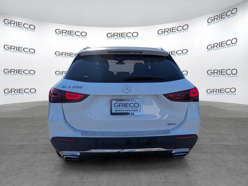Polar White 2021 Mercedes-Benz GLA 250 Base 4MATIC