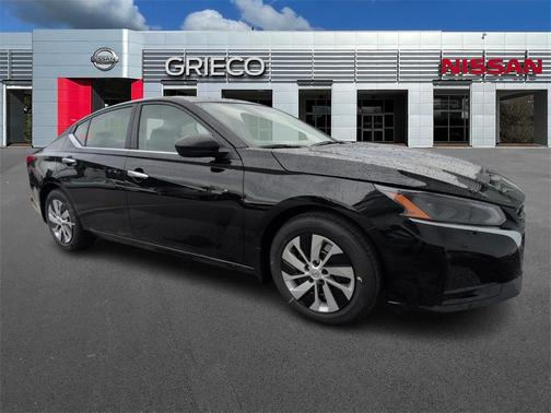 2025 Nissan Altima S FWD