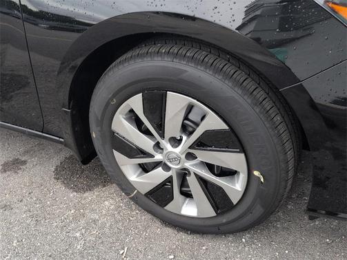 2025 Nissan Altima S FWD
