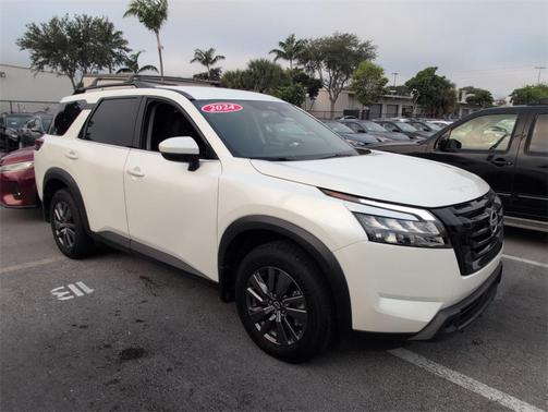 2024 Nissan Pathfinder SV FWD
