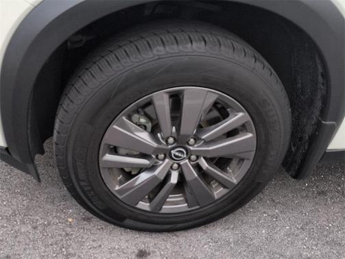 2024 Nissan Pathfinder SV FWD