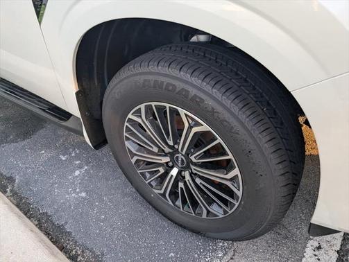 2025 Nissan Armada SL 2WD
