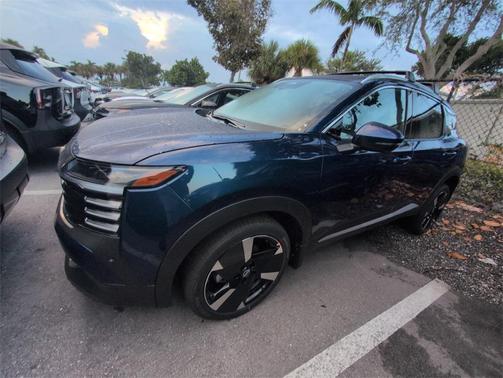 2025 Nissan Kicks SR