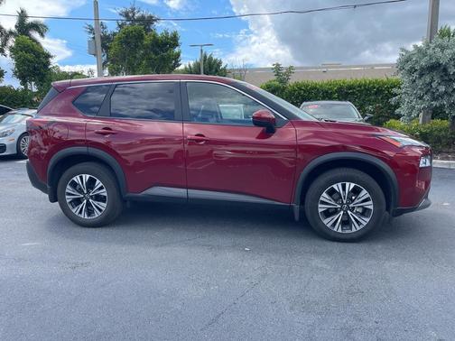 2022 Nissan Rogue SV