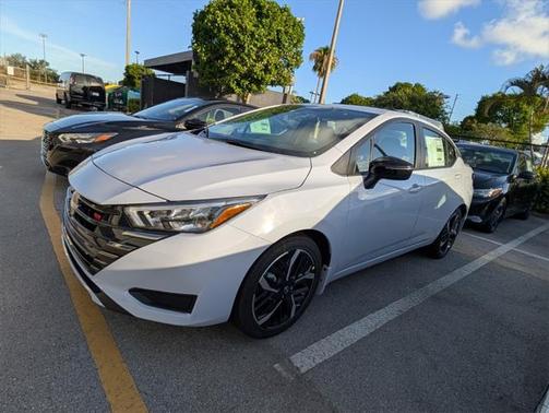 2025 Nissan Versa 1.6 S