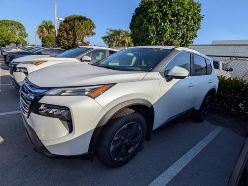 2025 Nissan Rogue SV