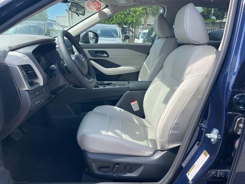 Deep Ocean Blue 2026 Nissan Rogue SV