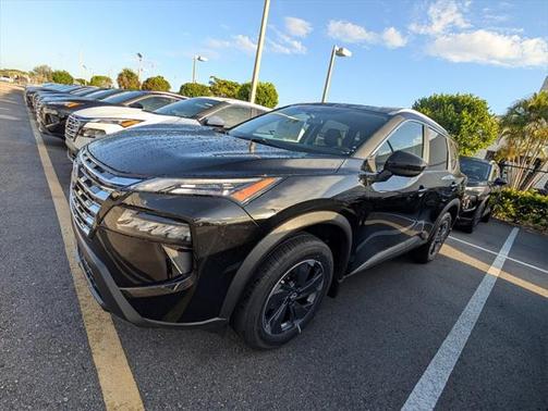 2025 Nissan Rogue SV