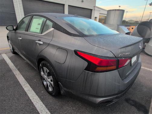 2025 Nissan Altima S FWD