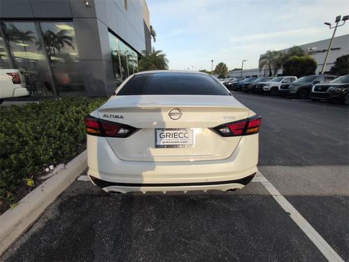 2025 Nissan Altima 2.5 SV