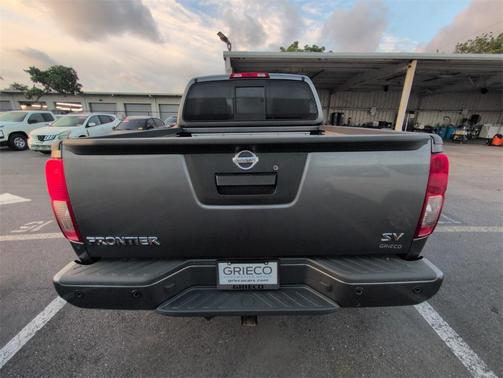 2021 Nissan Frontier SV