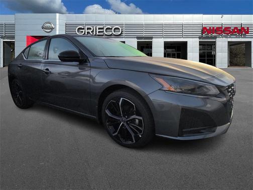 2025 Nissan Altima SR FWD
