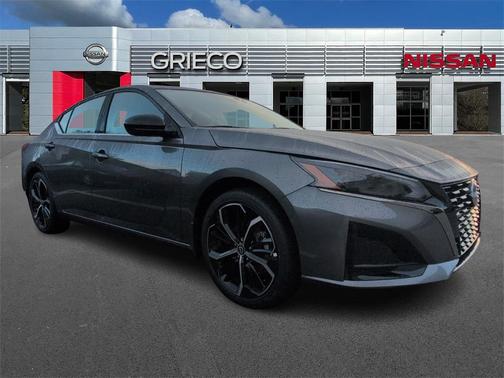 2025 Nissan Altima SR FWD