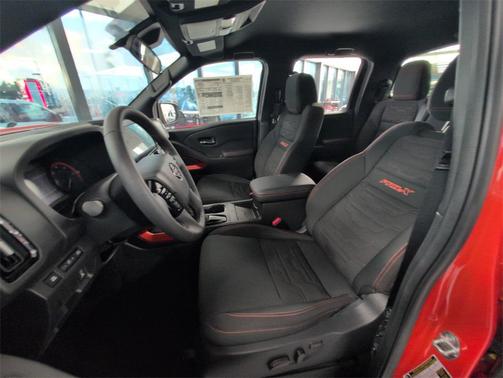 2025 Nissan Frontier PRO-X