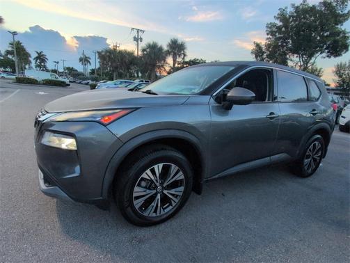 2021 Nissan Rogue SV
