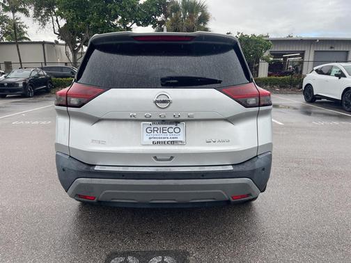2021 Nissan Rogue SV