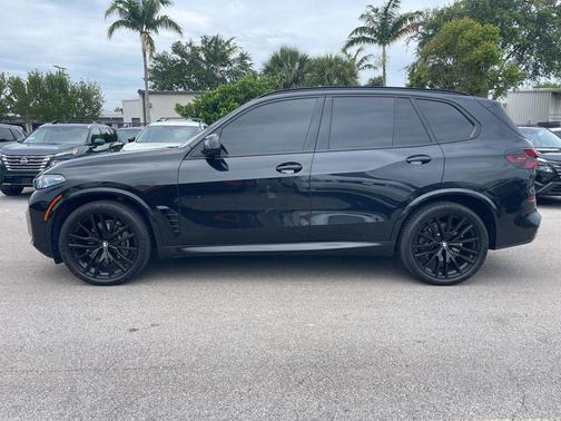 Black Sapphire Metallic 2024 BMW X5 sDrive40i