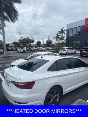 Pure White 2019 Volkswagen Jetta 1.4T R-Line