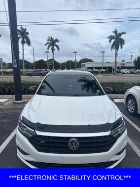 Pure White 2019 Volkswagen Jetta 1.4T R-Line