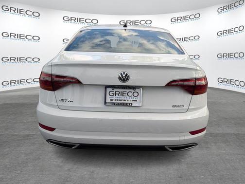 Pure White 2019 Volkswagen Jetta 1.4T R-Line