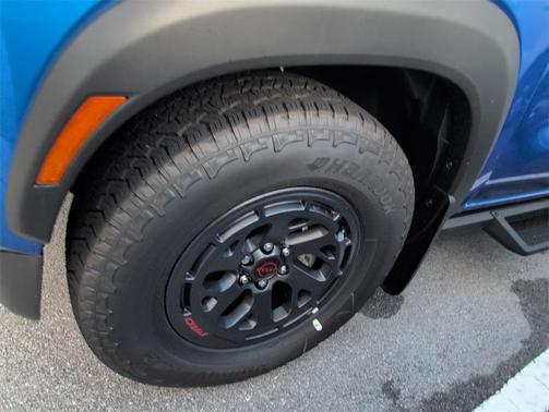 2025 Nissan Frontier PRO-X