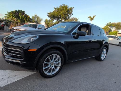 2021 Porsche Cayenne Base
