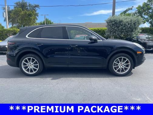 2021 Porsche Cayenne Base