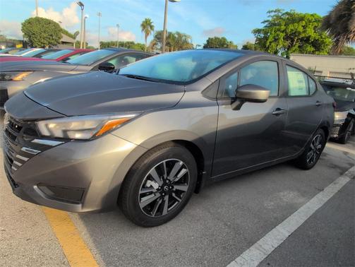 2025 Nissan Versa 1.6 SV