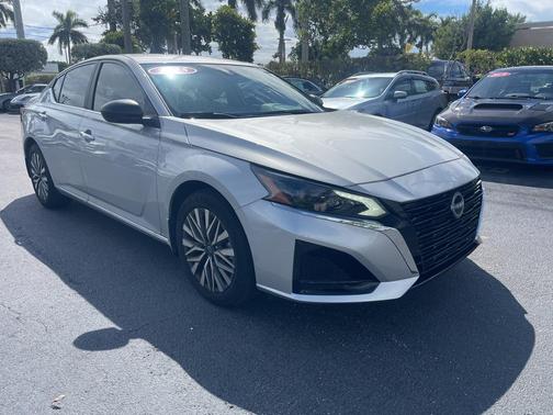2025 Nissan Altima 2.5 SV