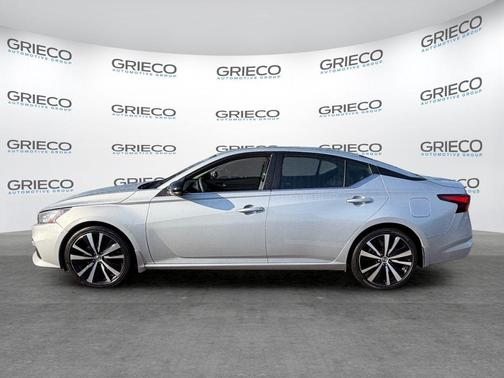 Brilliant Silver Metallic 2021 Nissan Altima SR VC-Turbo FWD