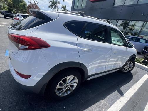 2018 Hyundai TUCSON SEL Plus