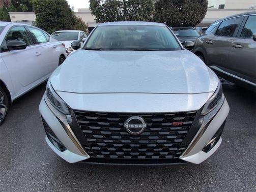 2025 Nissan Altima SR FWD