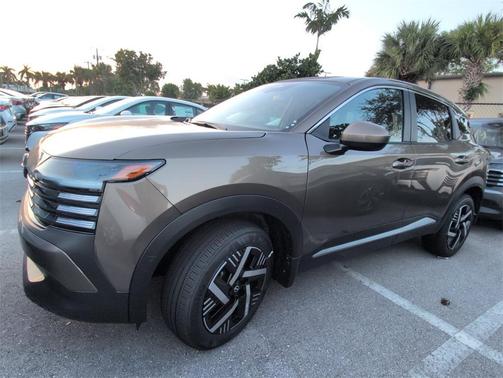 2025 Nissan Kicks SV