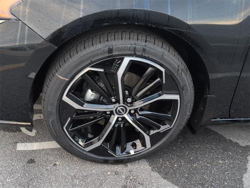 2025 Nissan Altima SR FWD