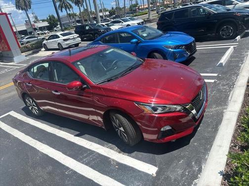 2022 Nissan Altima 2.5 SV