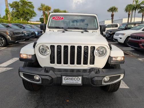 2023 Jeep Gladiator Sport S