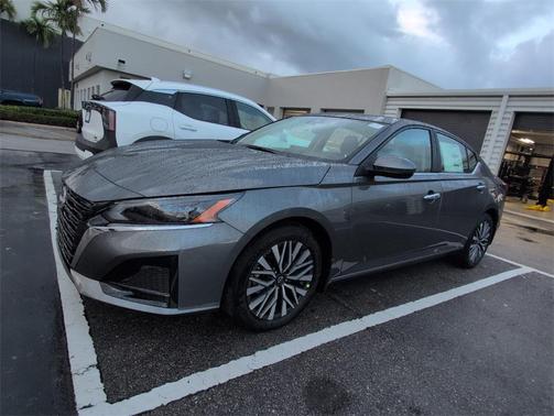 2025 Nissan Altima 2.5 SV