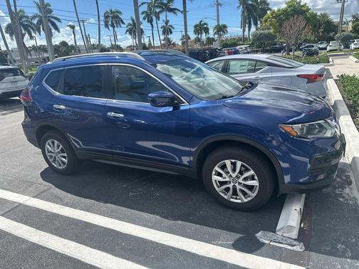 2020 Nissan Rogue SV
