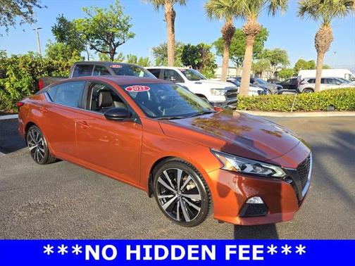 2022 Nissan Altima SR FWD