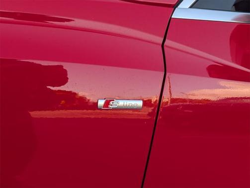 2022 Audi Q3 45 S line Premium
