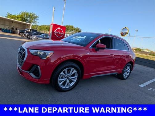 2022 Audi Q3 45 S line Premium