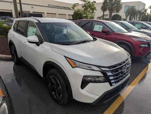 2025 Nissan Rogue SV